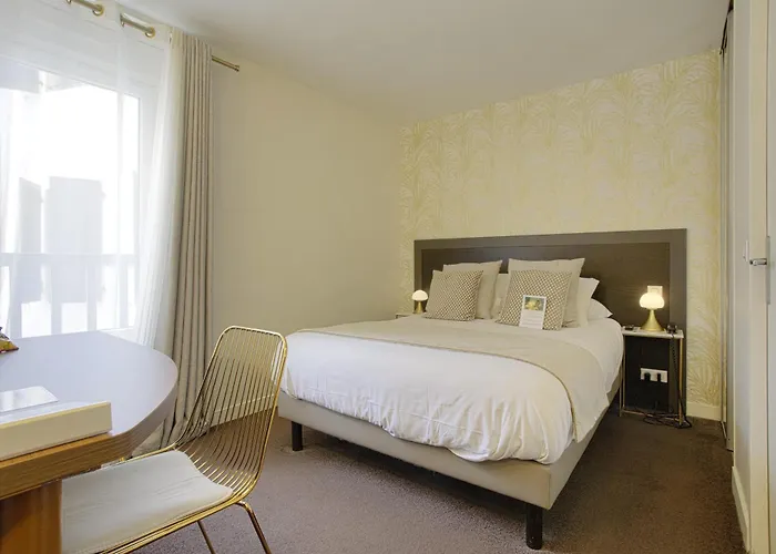 乐莱斯圣雅克酒店 圣让－德吕兹