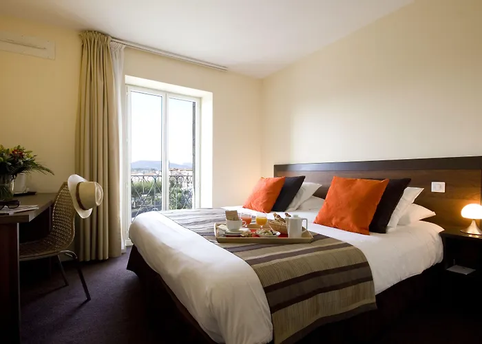 Le Relais Saint-jacques 3* סן-ז'אן-דה-לוז