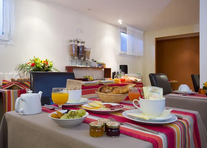 乐莱斯圣雅克酒店