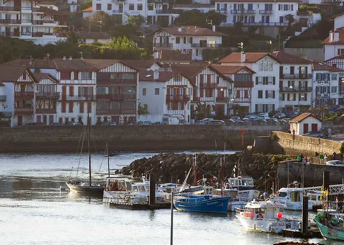 乐莱斯圣雅克酒店 酒店 3*