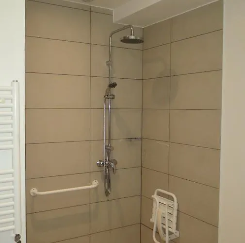 Le Relais Saint-jacques 3* סן-ז'אן-דה-לוז